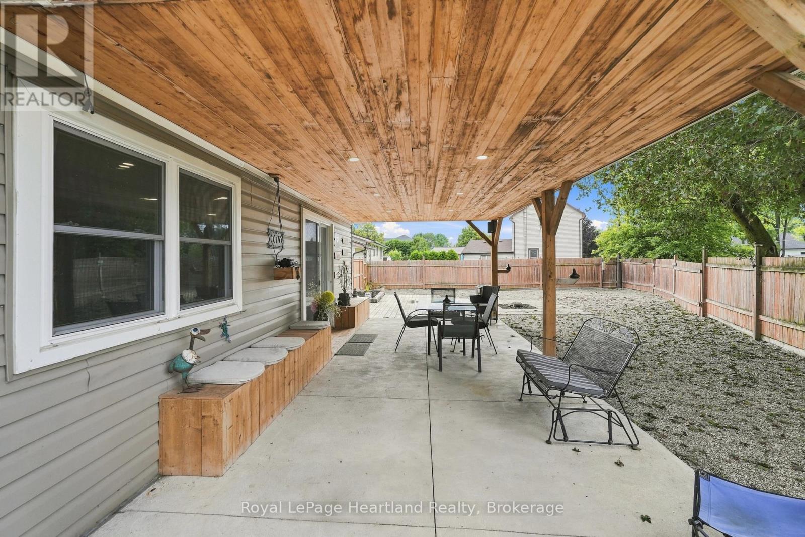 1041 MAIN STREET - Image 35
