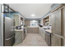 1041 Main Street, Howick, ON N0G2X0 Photo 14