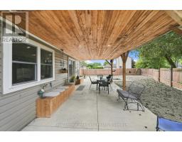 1041 Main Street, Howick, ON N0G2X0 Photo 35