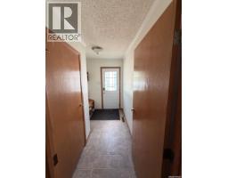 4pc Ensuite bath - 210 4th Street E, Meadow Lake, SK S9X1H5 Photo 7