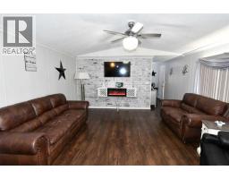 4pc Bathroom - 53 Maple Drive W, Brooks, AB T1R1J2 Photo 8