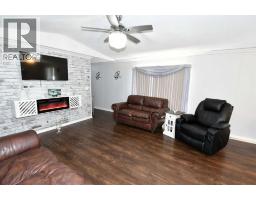 Bedroom - 53 Maple Drive W, Brooks, AB T1R1J2 Photo 7