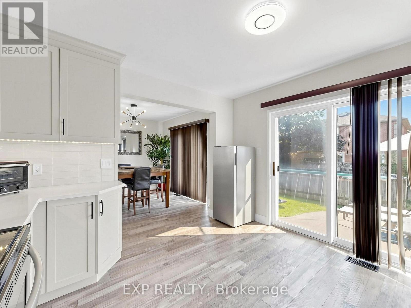 6 BOOTH LANE - Image 11