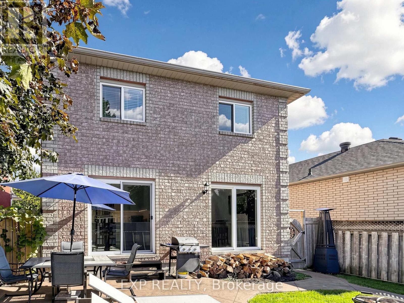 6 BOOTH LANE - 44