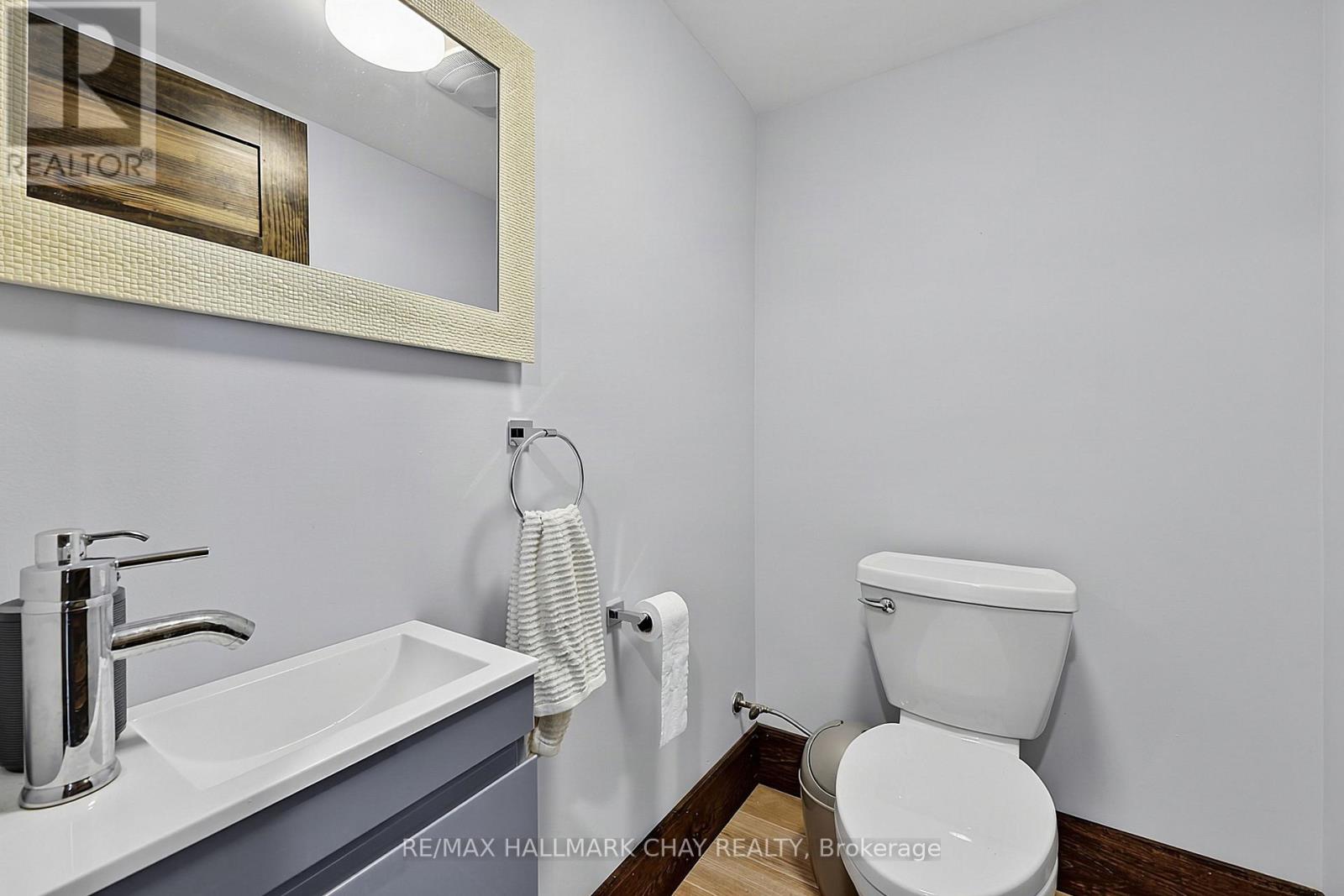 1507 HENDRIE ROAD - 30