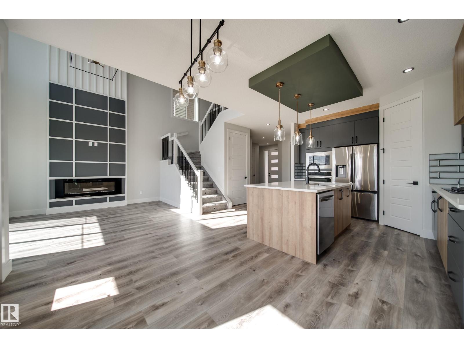 8515 183 AV NW - 13