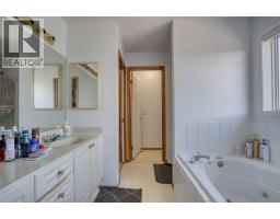 28 Coral Springs Close Ne, Calgary, AB T3J3S4 Photo 22