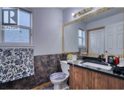 4pc Bathroom - 28 Coral Springs Close Ne, Calgary, AB T3J3S4 Photo 10
