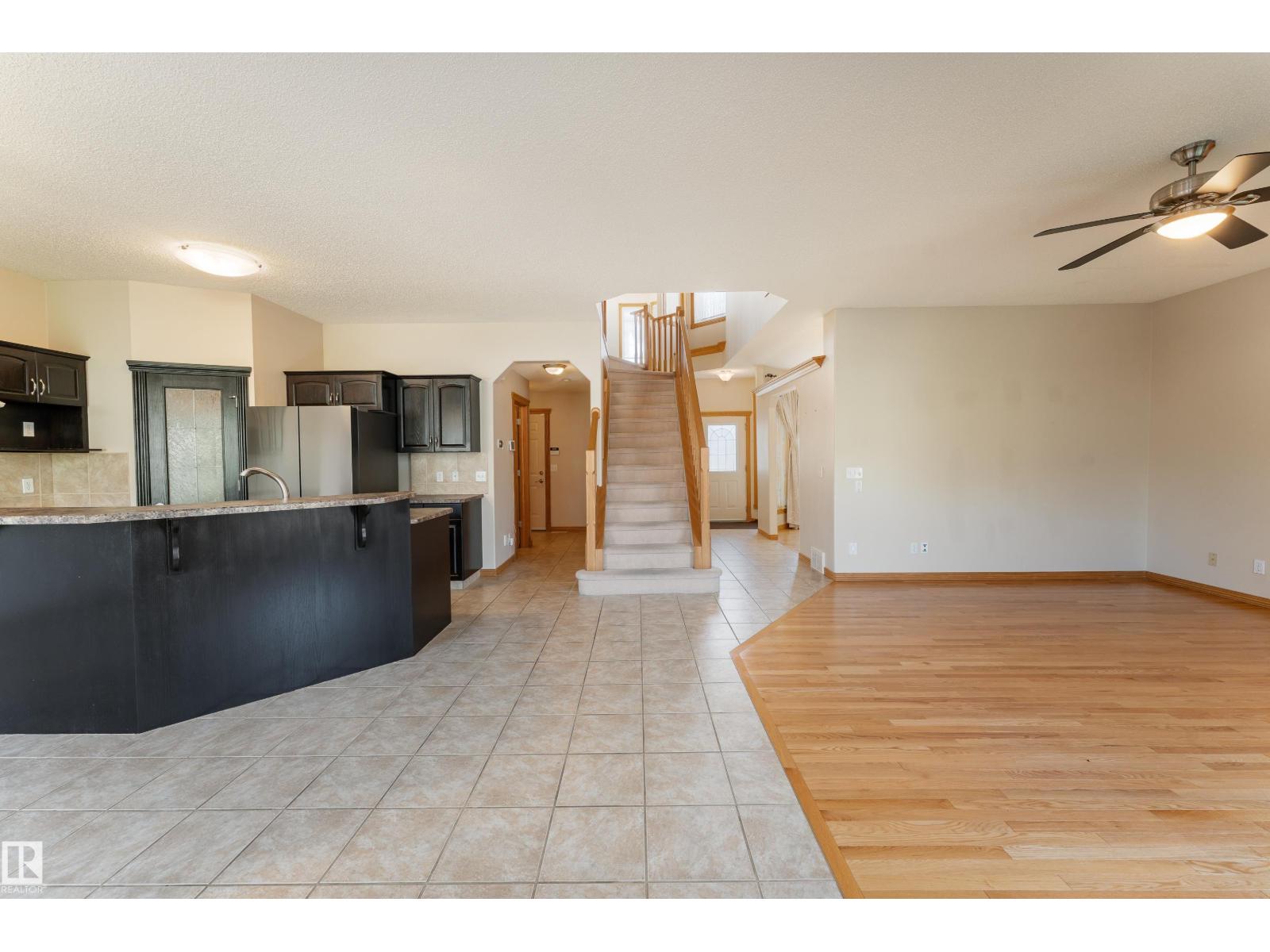 10820 178 AV NW - 14