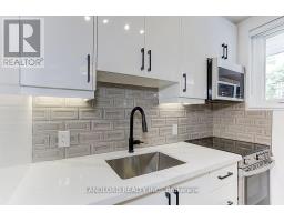 23 - 2520 Bloor Street W, Toronto, ON M6S1R8 Photo 11