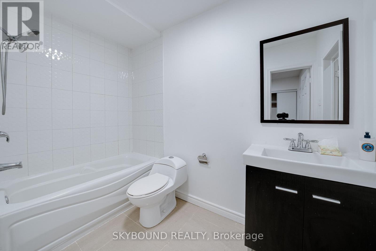 43 CRAYDON AVENUE - 16