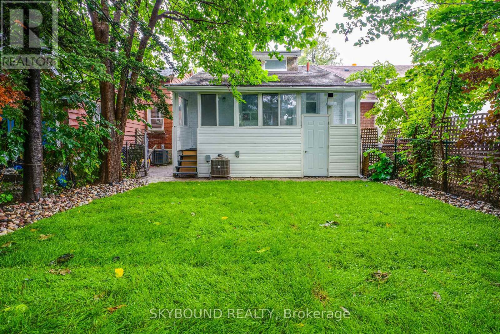 43 CRAYDON AVENUE - 26