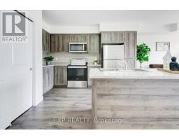 Bathroom - E - 150 Rochefort Street, Kitchener, ON N2R0P5 Photo 8