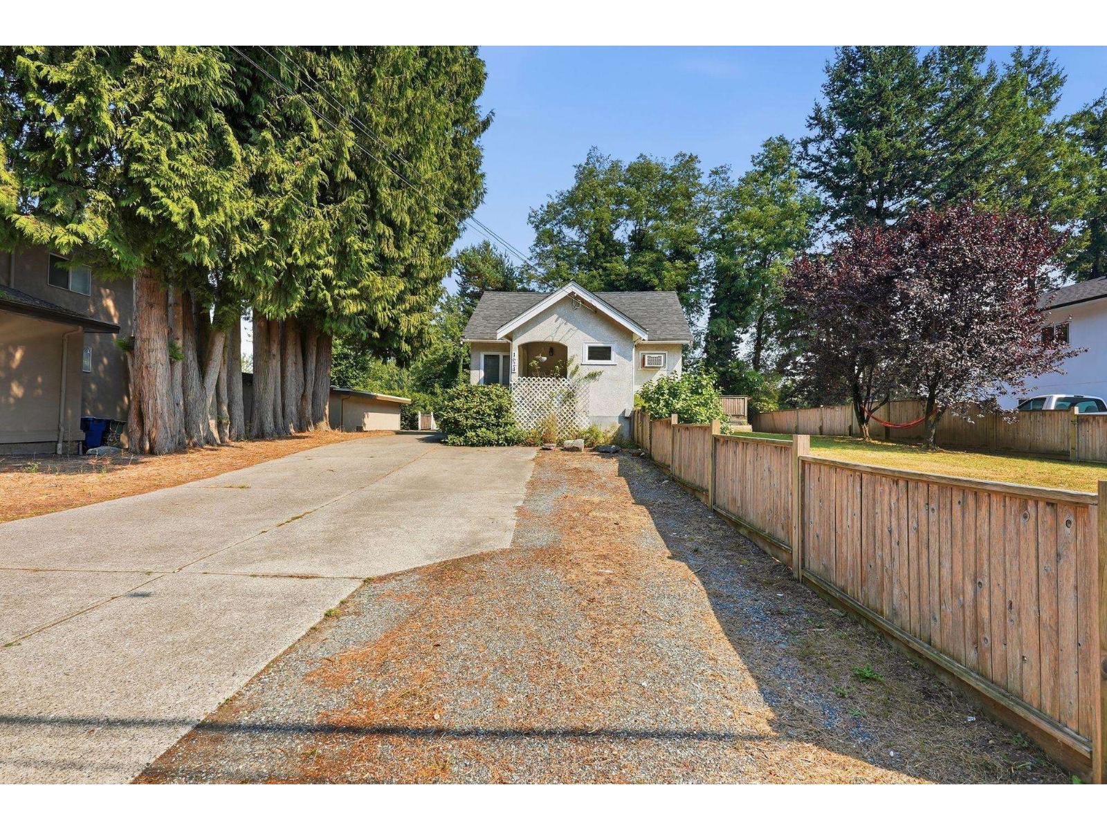 1624 JACKSON STREET — photo 3