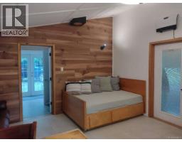 955 Despins Rd, Sayward, BC V0P1R0 Photo 13