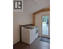 955 Despins Rd, Sayward, BC V0P1R0 Photo 17