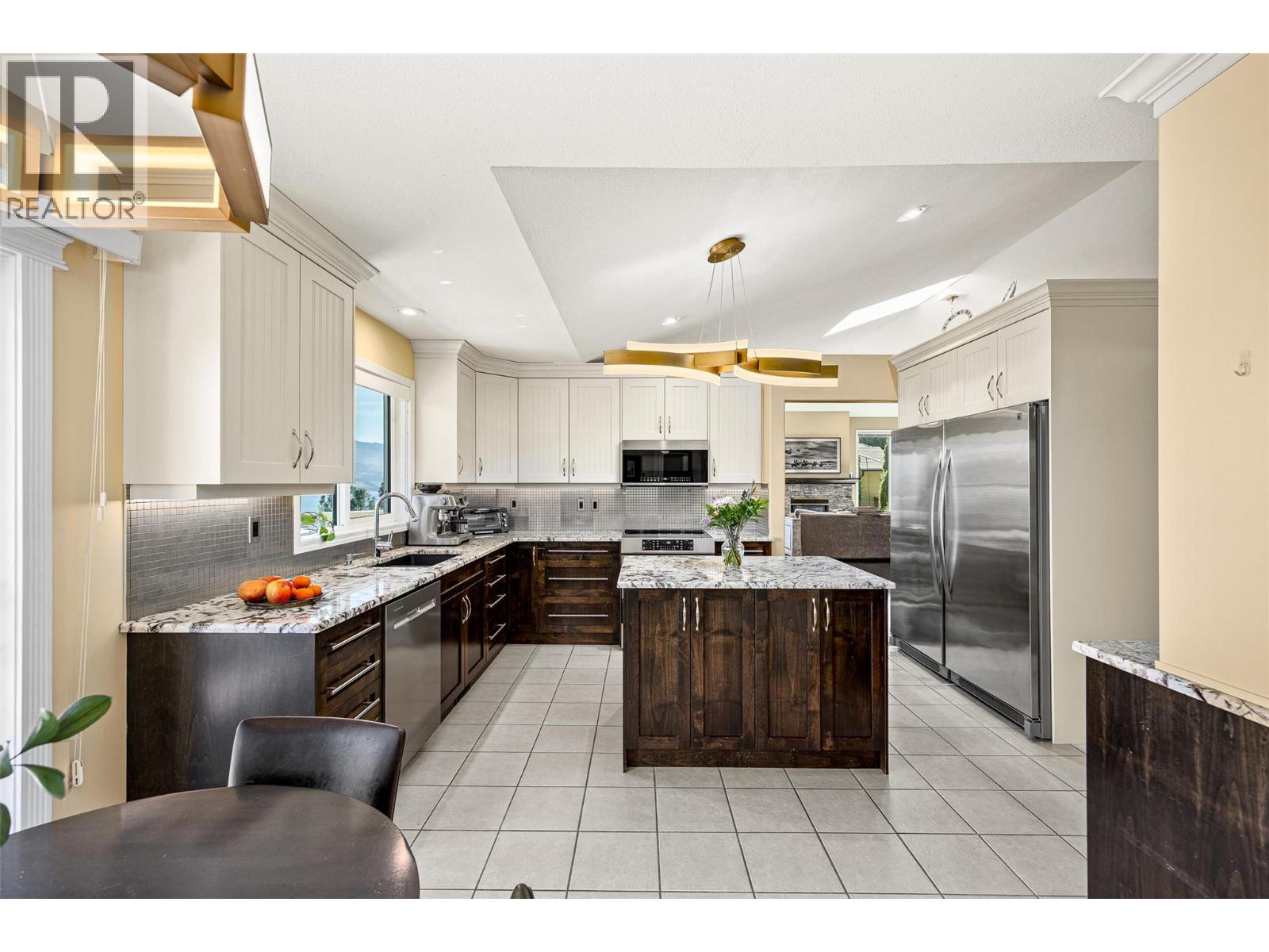  2153 Alexander Place, West Kelowna