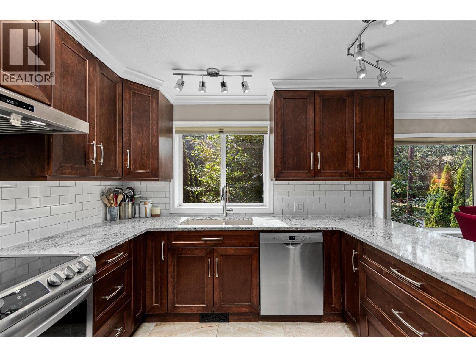 842 Raymer Road - 13