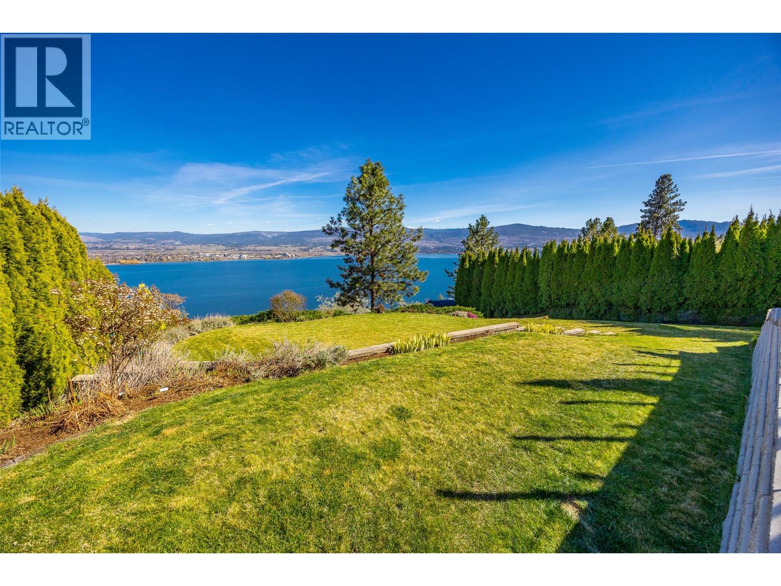  2153 Alexander Place, West Kelowna