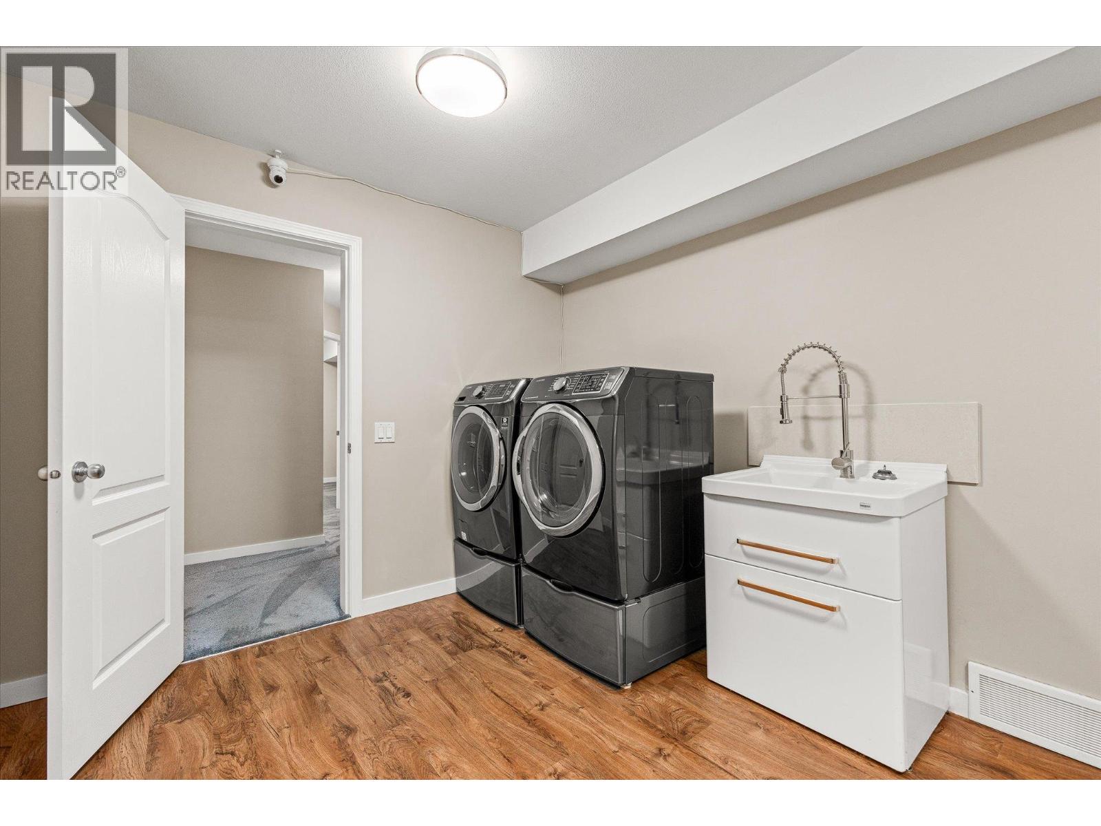 842 Raymer Road - 37