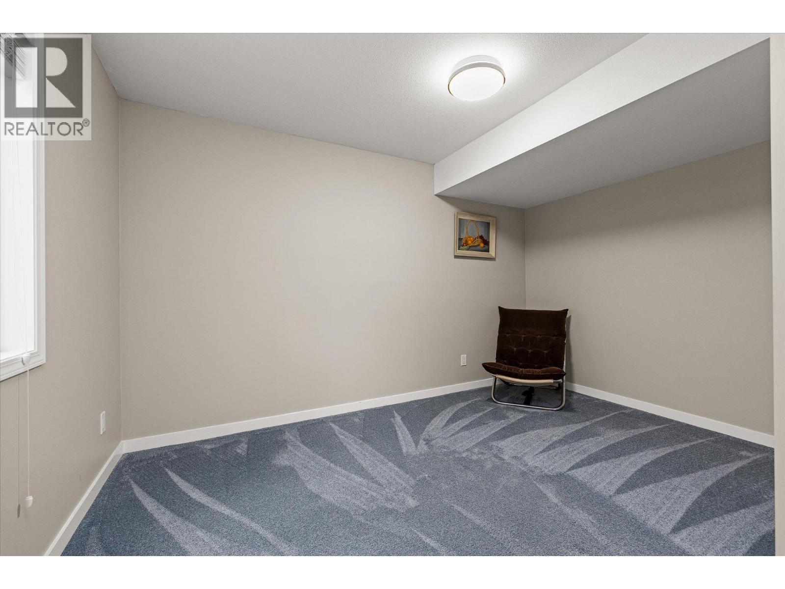 842 Raymer Road, Kelowna