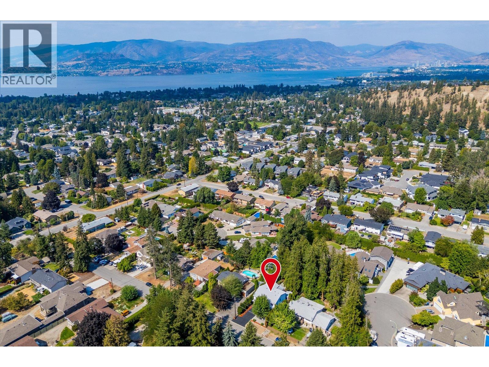 842 Raymer Road, Kelowna