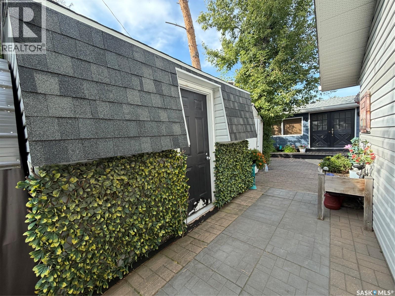 1102 Alfred STREET - Image 30