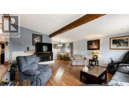 Primary Bedroom - Chaplin Acreage - Two Houses And Large Shop, Chaplin, SK S0H0V0 Photo 13