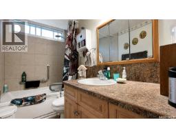 Chaplin Acreage - Two Houses And Large Shop, Chaplin, SK S0H0V0 Photo 33