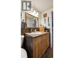 Chaplin Acreage - Two Houses And Large Shop, Chaplin, SK S0H0V0 Photo 34