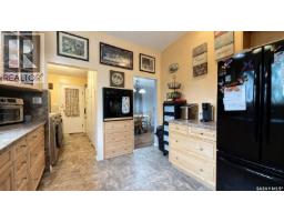 Sunroom - Chaplin Acreage - Two Houses And Large Shop, Chaplin, SK S0H0V0 Photo 8