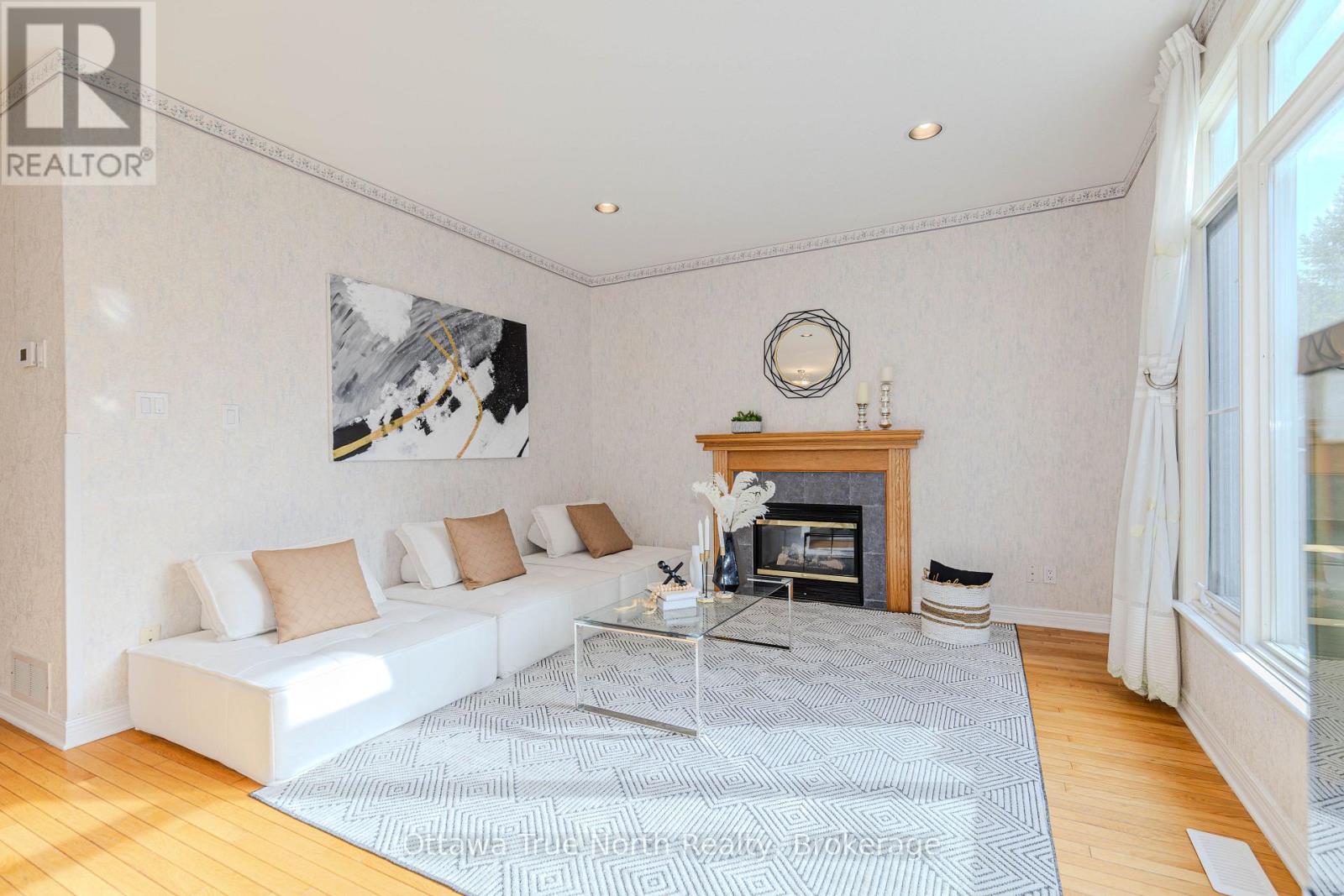 43 EVANSHEN CRESCENT - 20