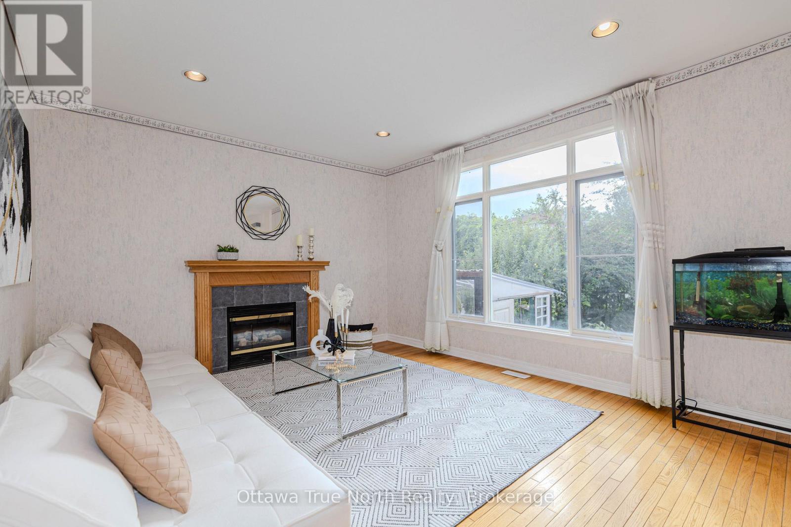 43 EVANSHEN CRESCENT - Image 21