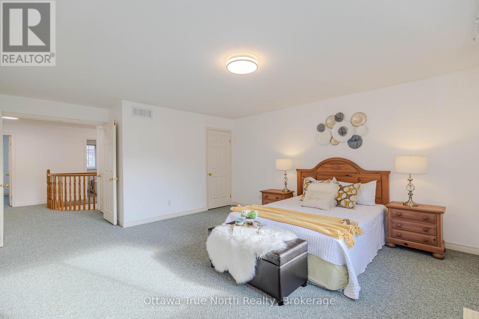 43 EVANSHEN CRESCENT - 25