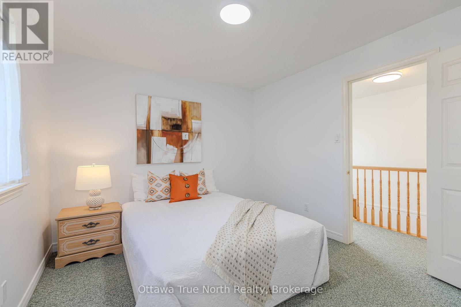 43 EVANSHEN CRESCENT - 29