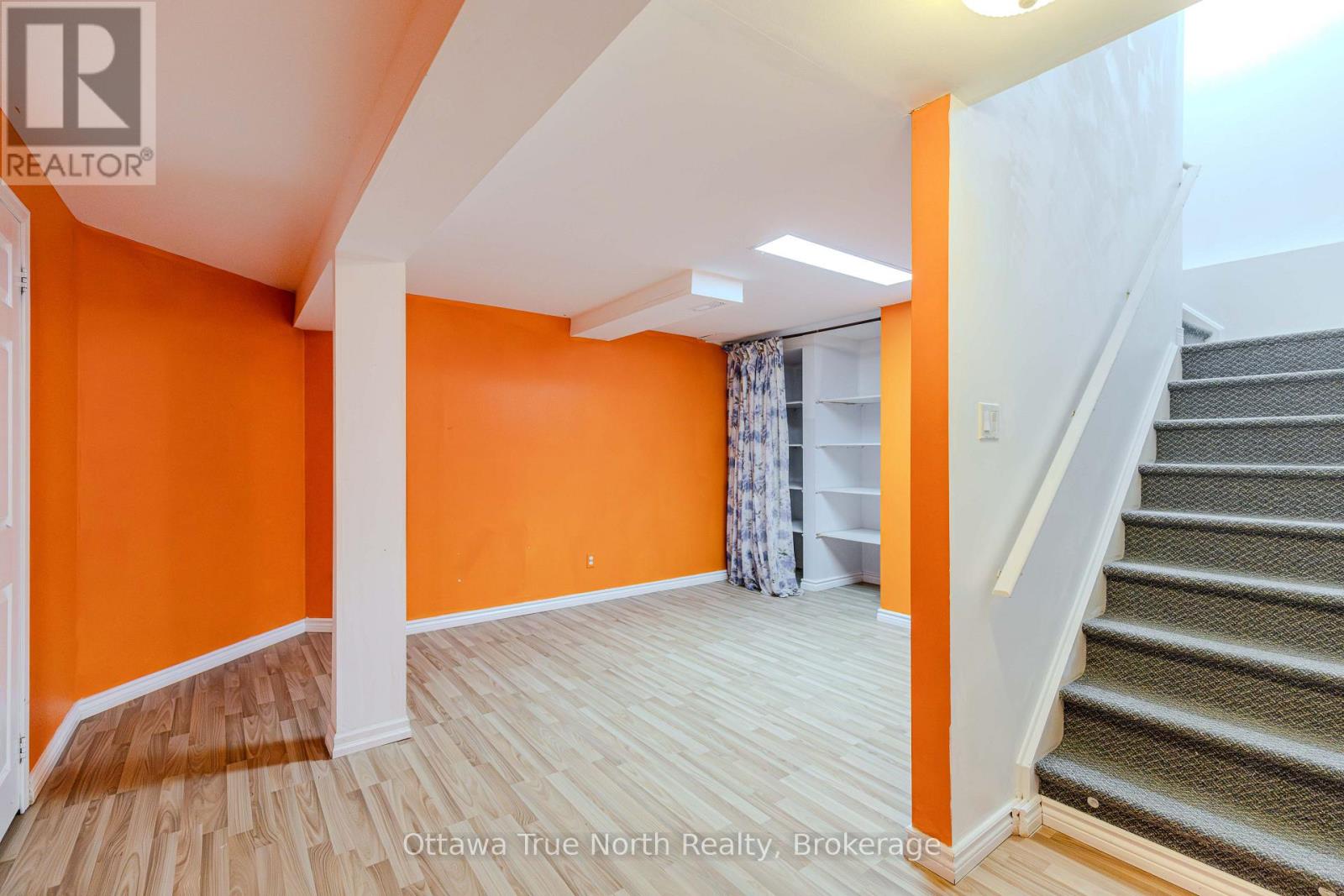 43 EVANSHEN CRESCENT - 33