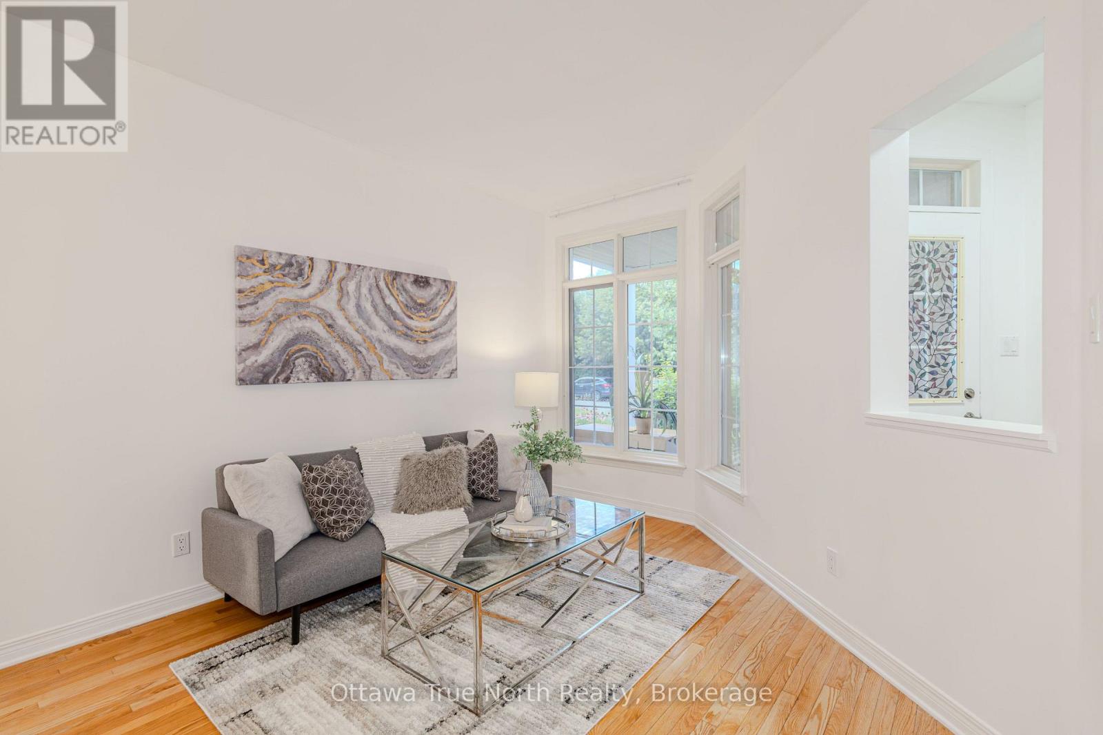 43 EVANSHEN CRESCENT - 4