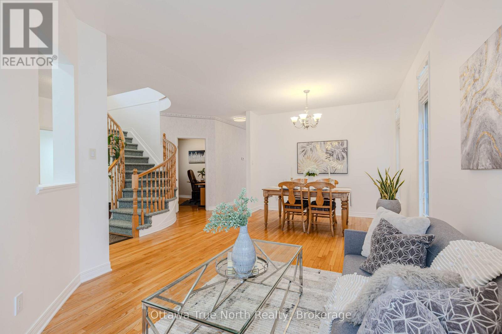 43 EVANSHEN CRESCENT - Image 6