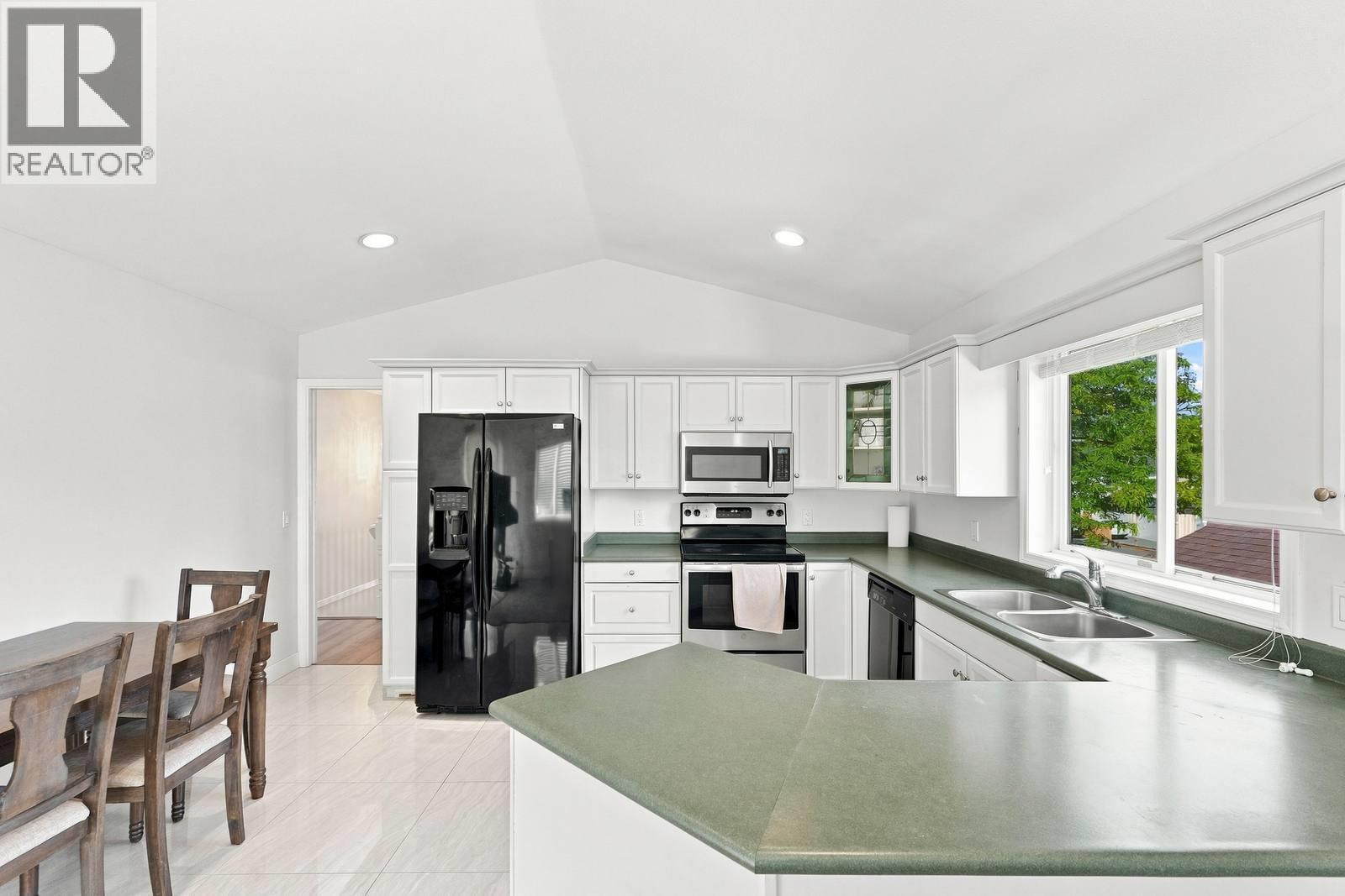 1325 Friesen Road - 16