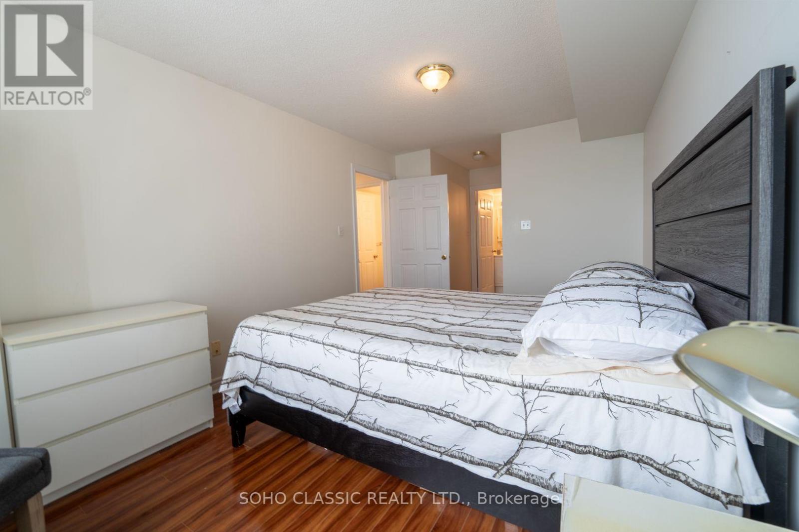 #809 1700 EGLINTON AVENUE E - 20
