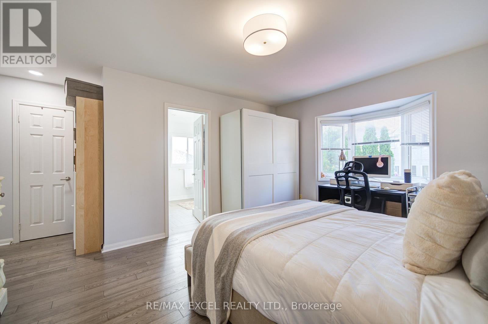 6 SAPPHIRE DRIVE - Image 37