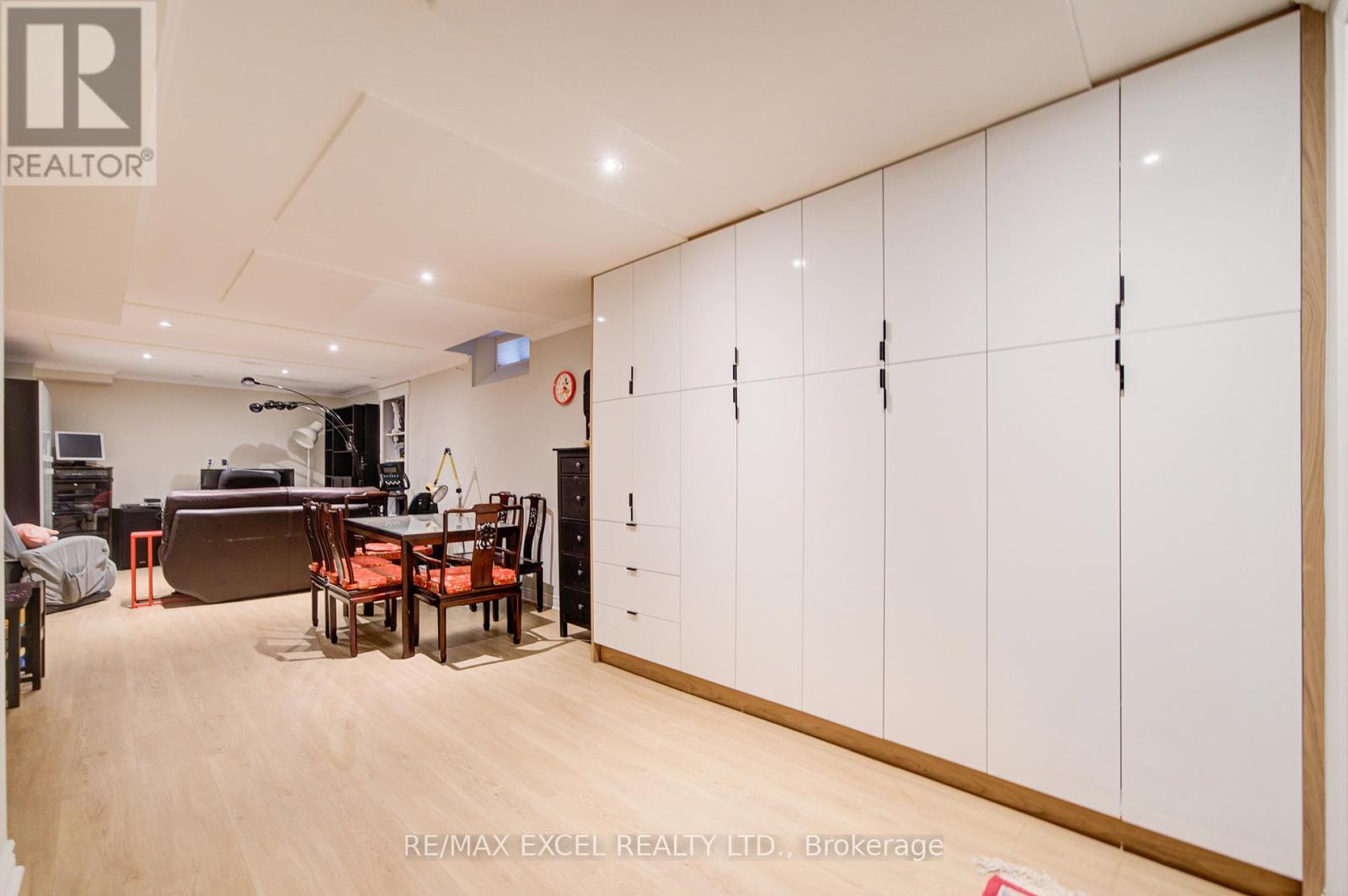 6 SAPPHIRE DRIVE - Image 41