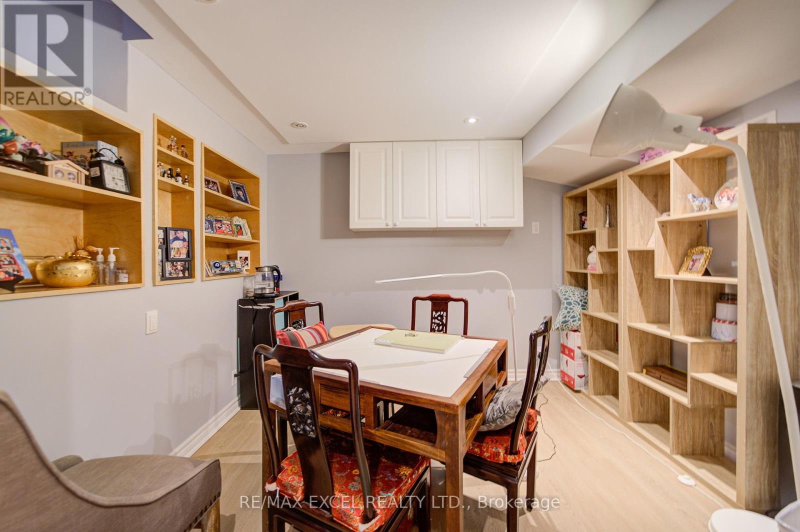 6 SAPPHIRE DRIVE - Image 42