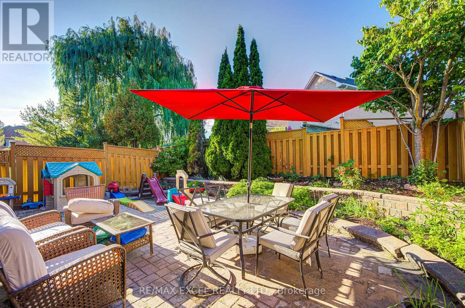 6 SAPPHIRE DRIVE - Image 49
