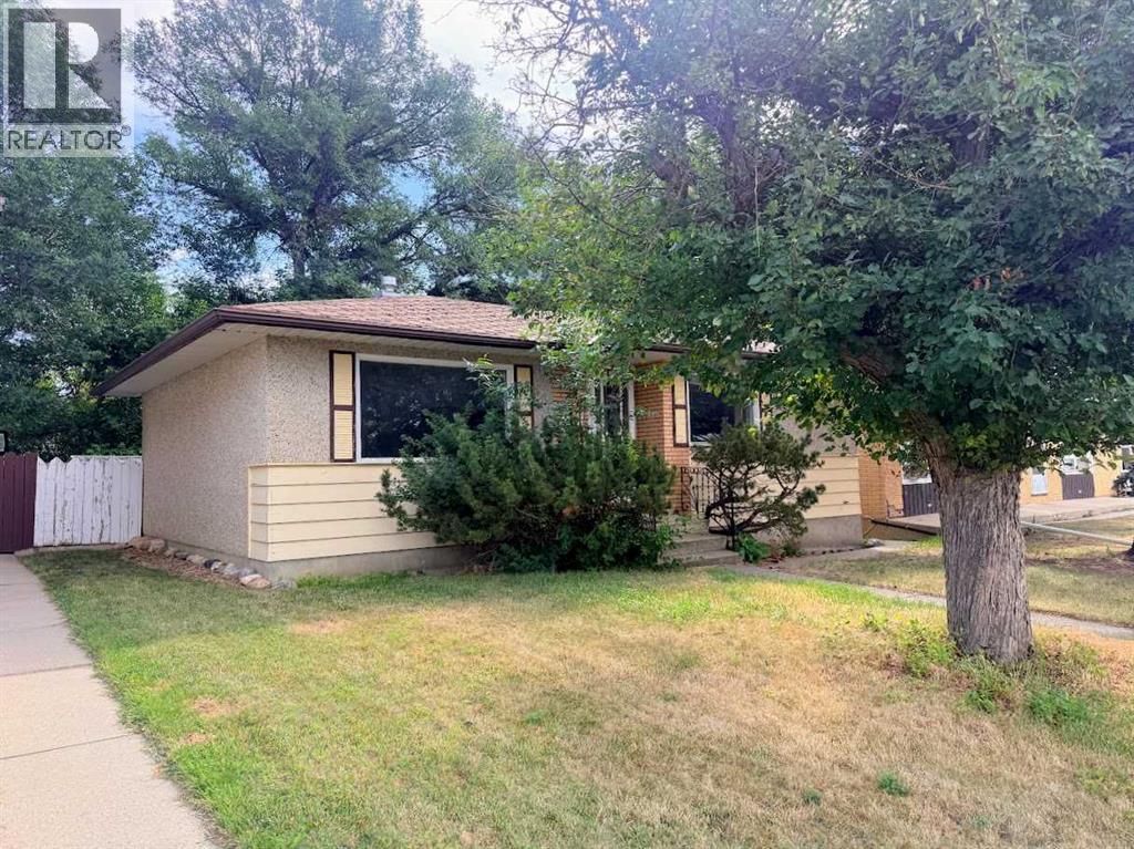 819 8 Street N, Lethbridge, Alberta, T1H1Z2