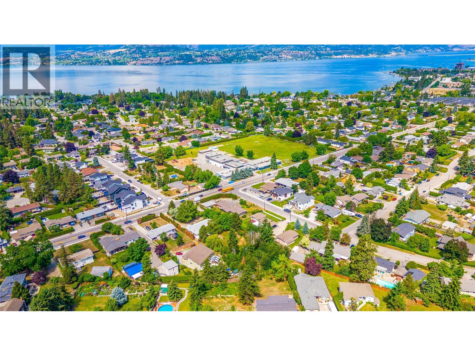 4373 Gordon Drive - 6