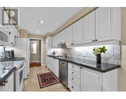 203 - 12 Old Mill Trail, Toronto, ON M8X2Z4 Photo 11