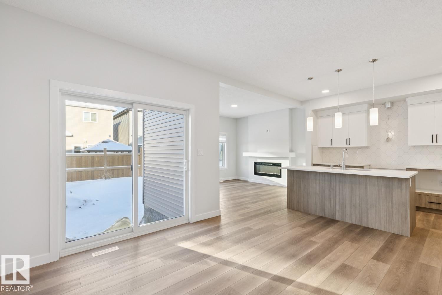 690 Bank DR - 1