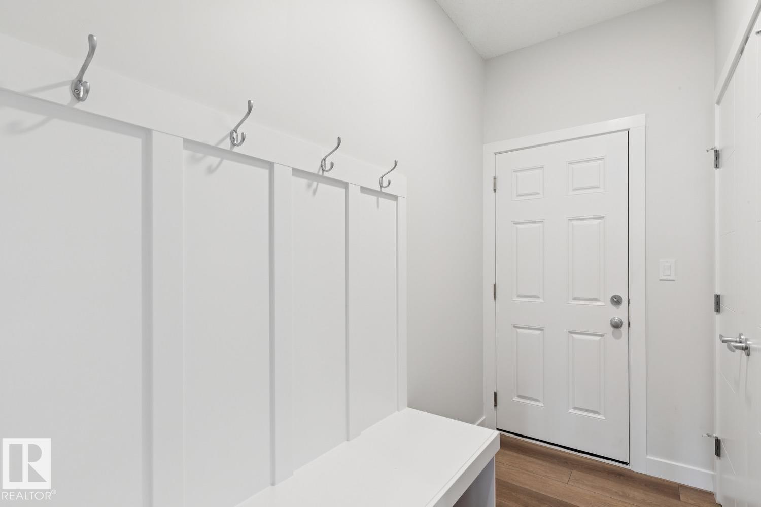690 Bank DR - 18