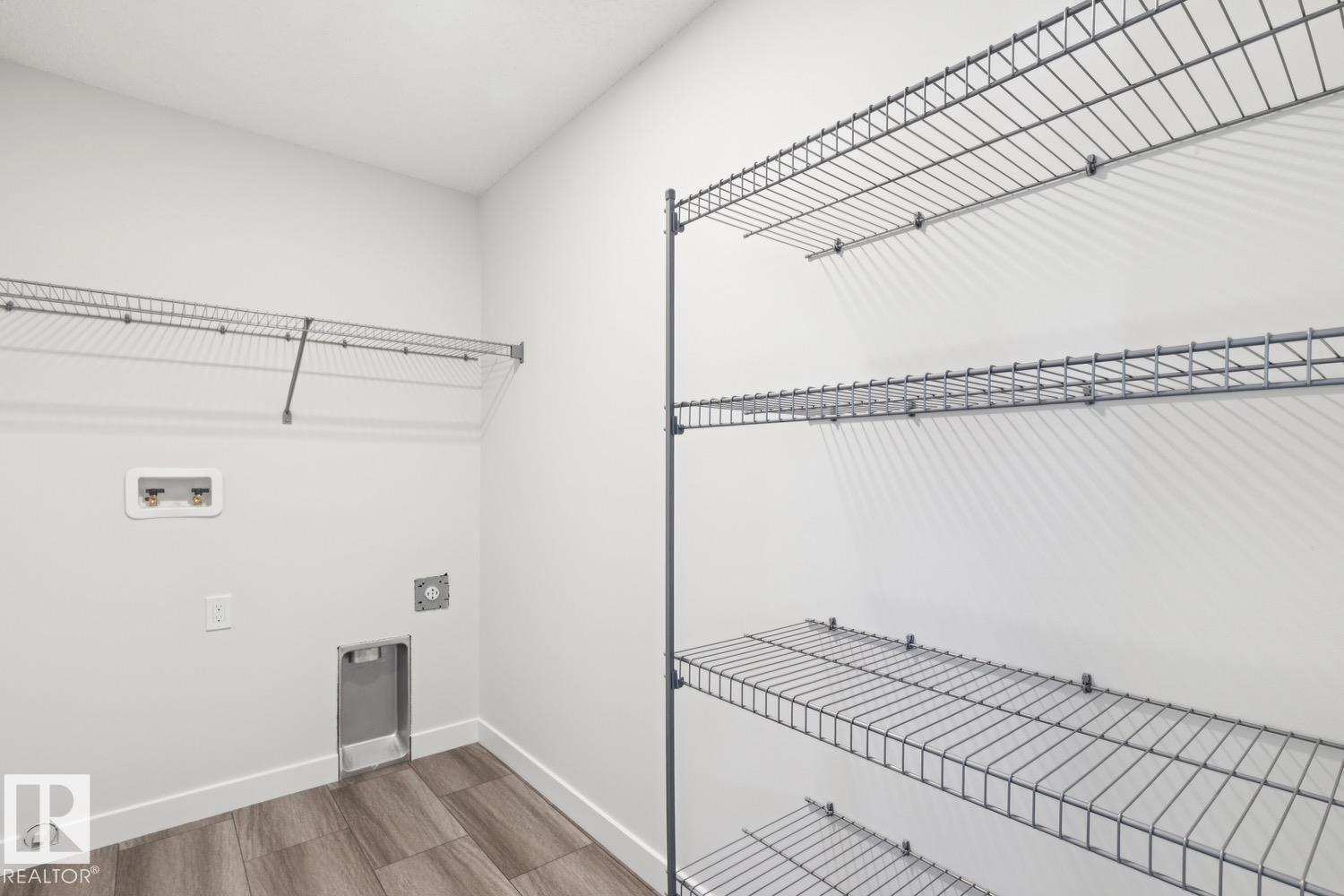 690 Bank DR - Image 28
